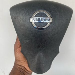 2014-2017 Nissan Versa steering wheel airbag